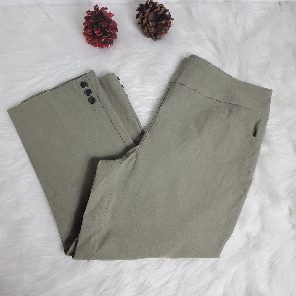 Patchington Olive Green Capri With Button Detail - image 4